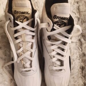 Otomix Bodybuilding/weightlifting
Workout Shoes